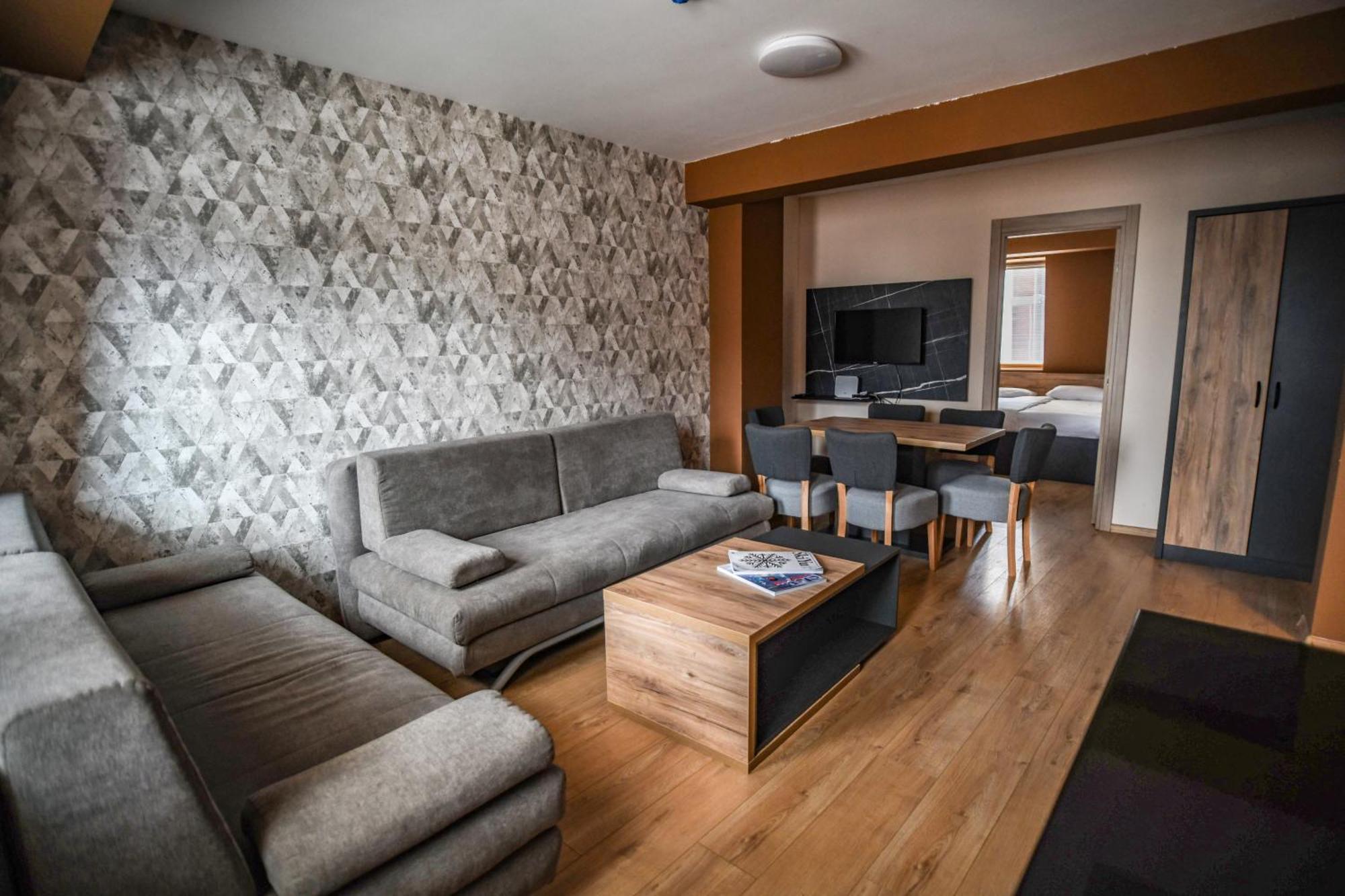 Apartments And Rooms Max-Well Яхорина Екстер'єр фото