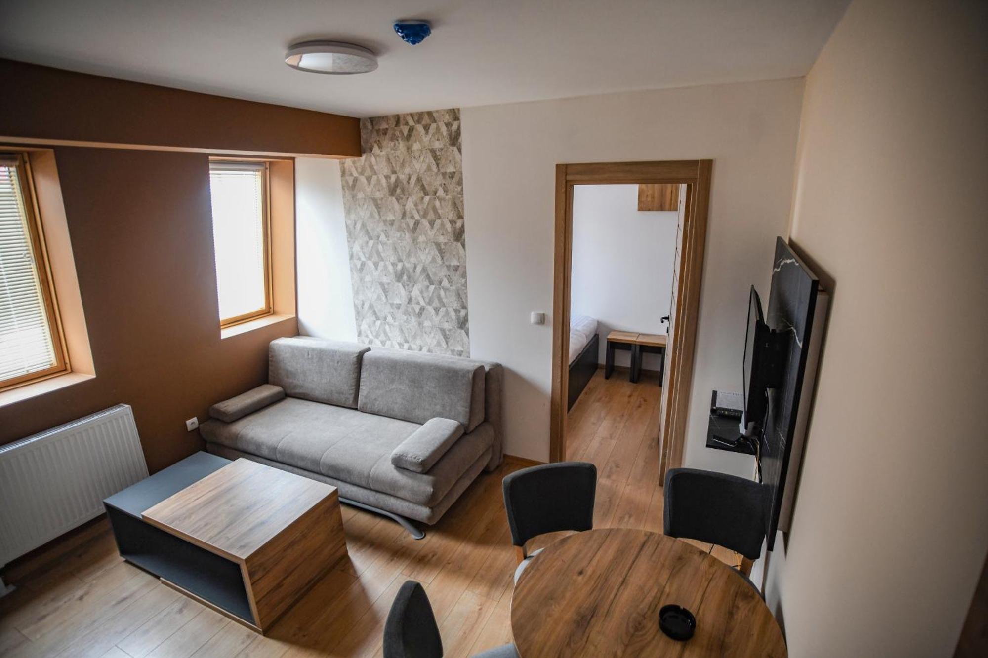 Apartments And Rooms Max-Well Яхорина Екстер'єр фото
