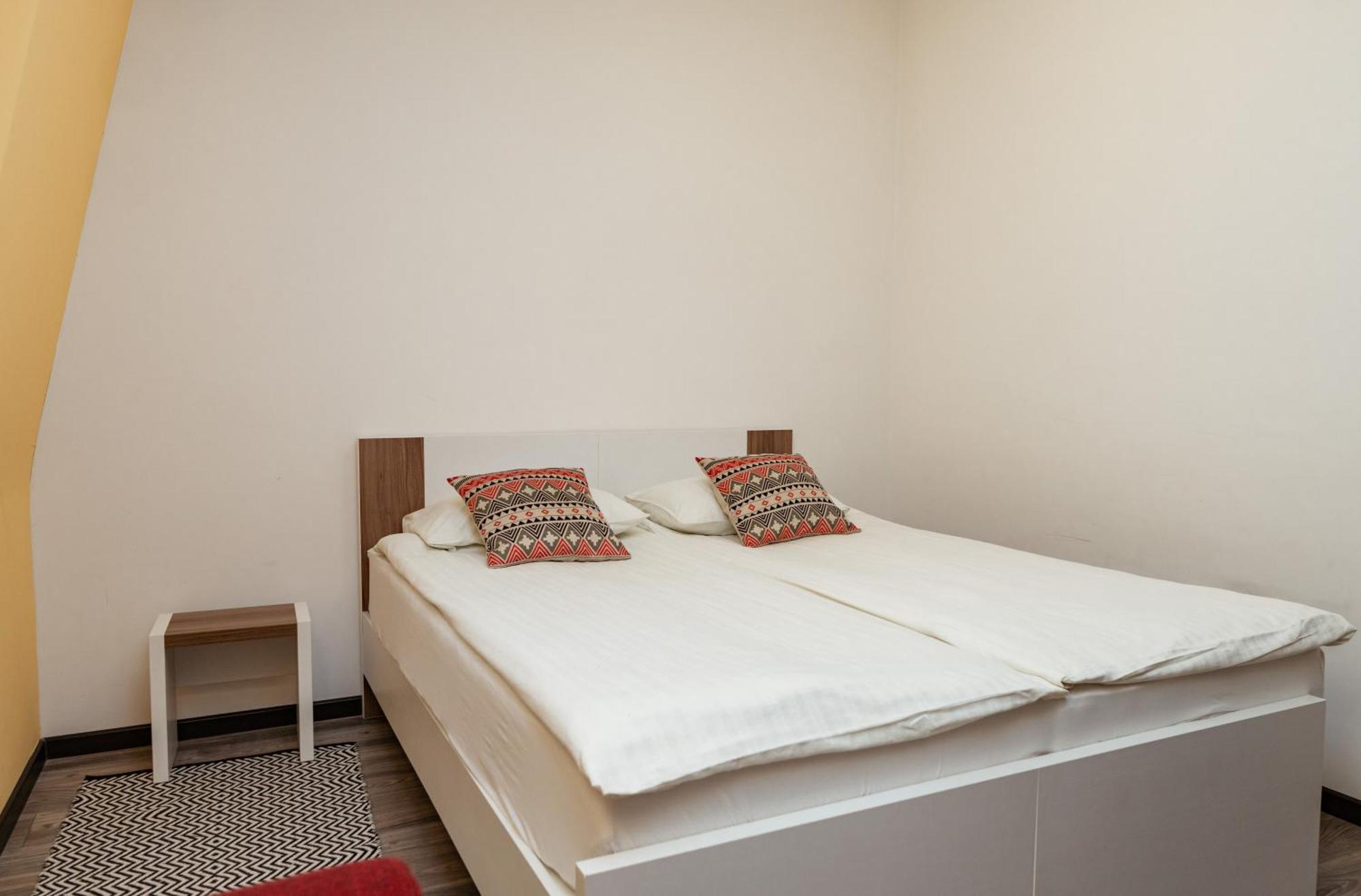 Apartments And Rooms Max-Well Яхорина Екстер'єр фото