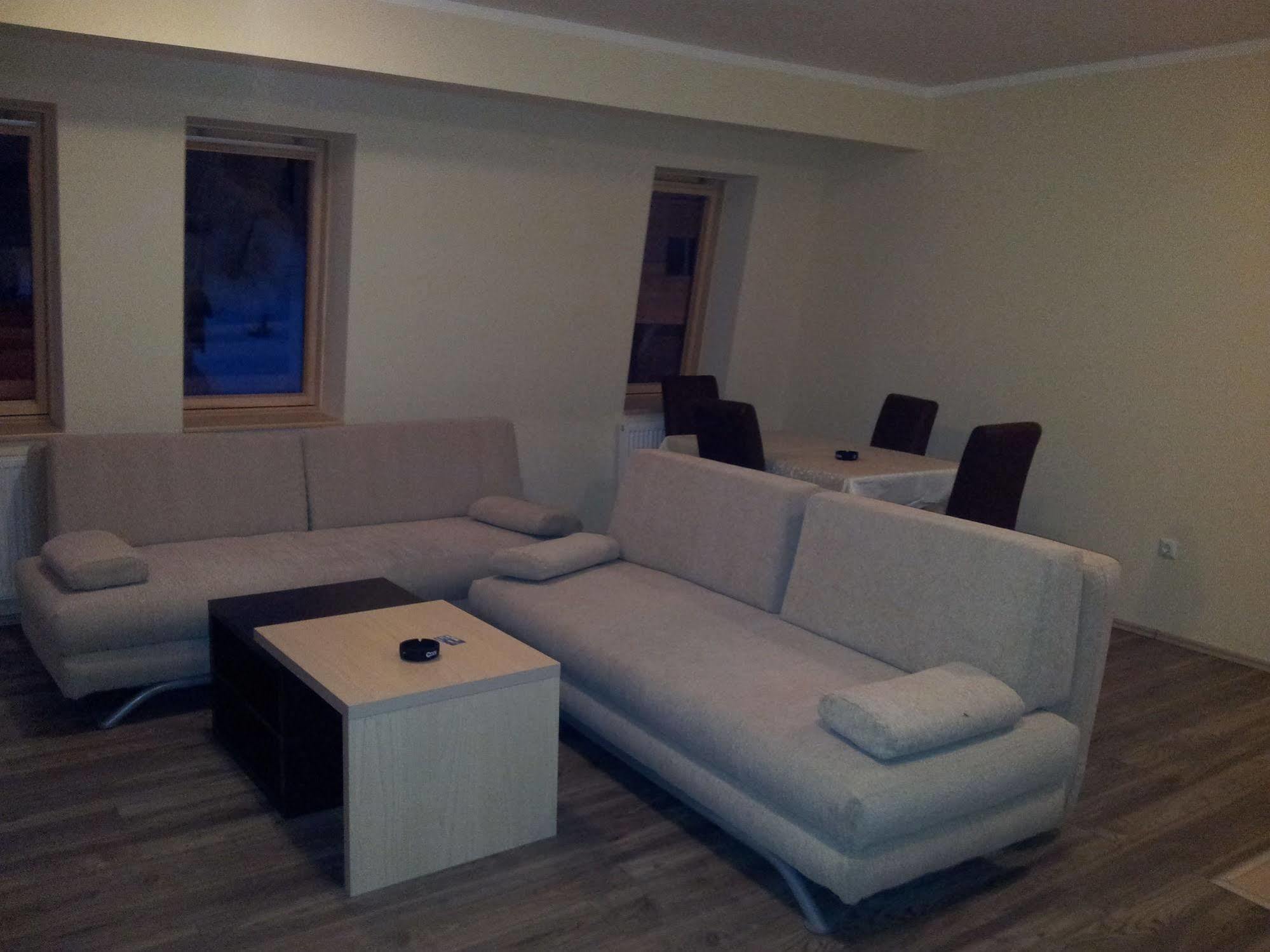 Apartments And Rooms Max-Well Яхорина Екстер'єр фото